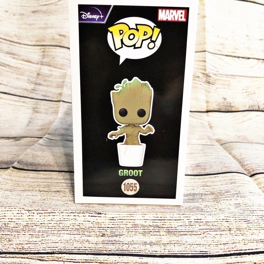 NWT Marvel Collectors Corp  Funko Pop! Groot #1055 - Picture 4 of 7